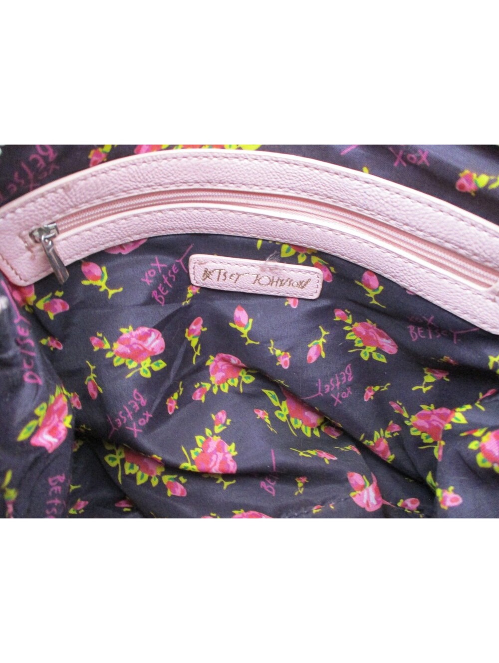 Betsey Johnson Pink Quilted Heart Stud Satchel Shoulder Bag with Floral Scarf - Picture 6 of 8